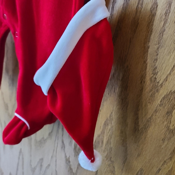 Infant Holiday 1st Christmas Outfit + Santa Hat Size 6/9 mos NWT - Picture 5 of 5